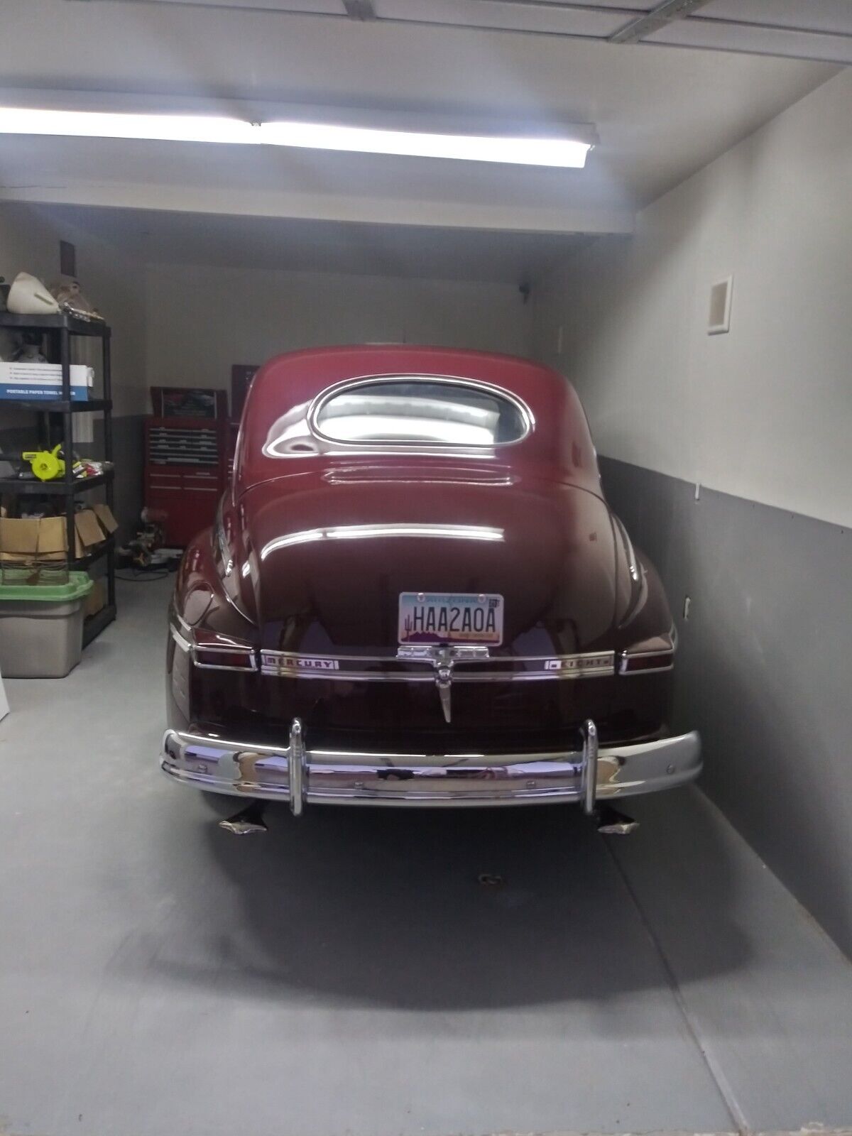 Ford-Eight-Coupe-1946-Burgundy-Gray-140013-3