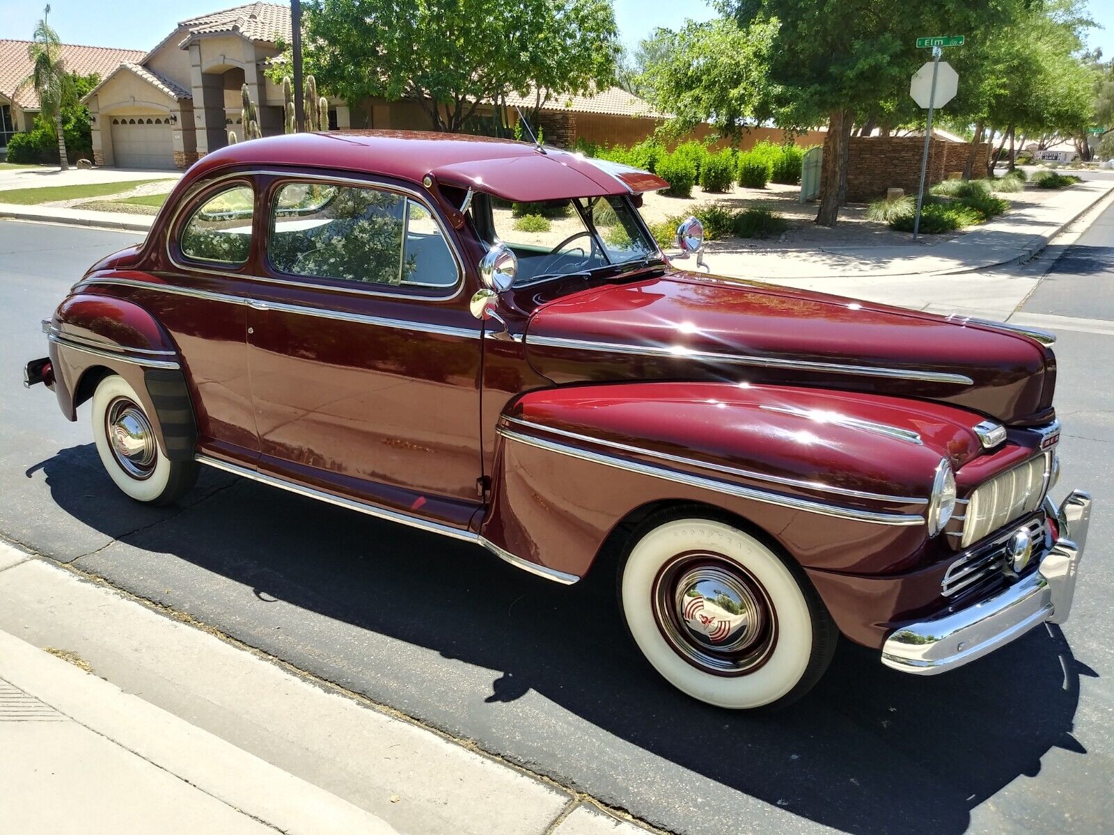 Ford-Eight-Coupe-1946-Burgundy-Gray-140013-5