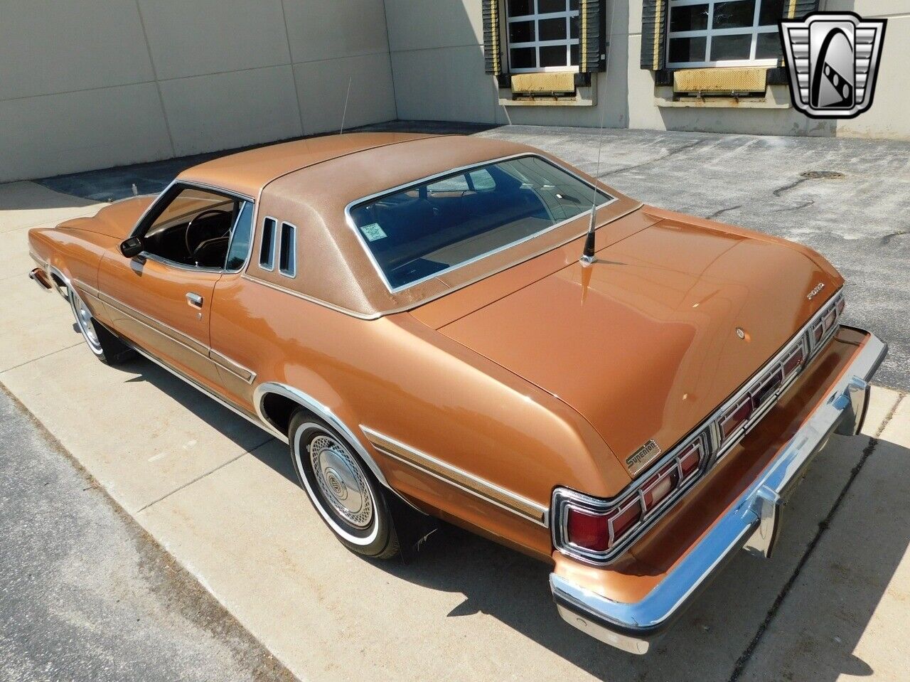 Ford-Elite-1976-Gold-Saddle-114471-5