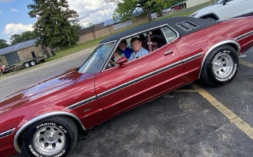 Ford-Elite-Coupe-1975-Red-132690-2