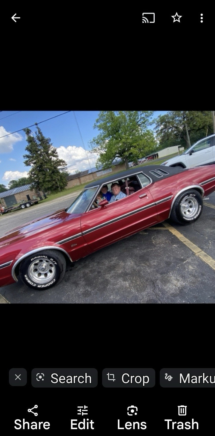 Ford-Elite-Coupe-1975-Red-132690-2