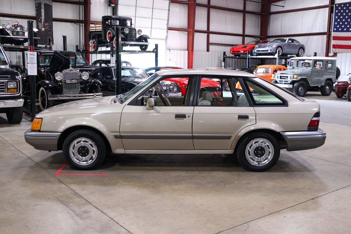 Ford-Escort-Berline-1989-Tan-Tan-38146-2