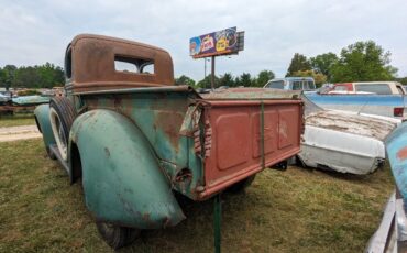 Ford-F-100-Pickup-1945-Green-Black-112654-3