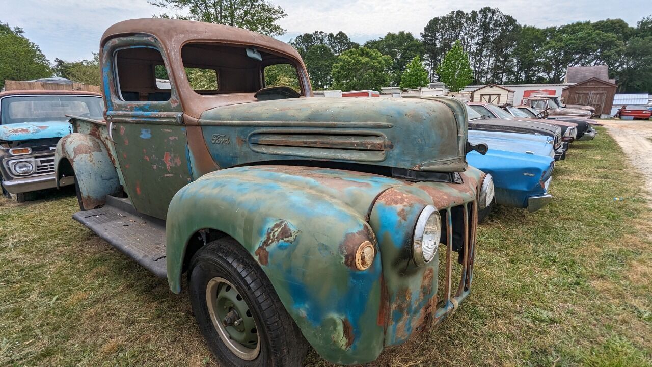 Ford-F-100-Pickup-1945-Green-Black-112654