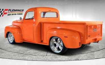 Ford-F-100-Pickup-1951-Orange-0-2