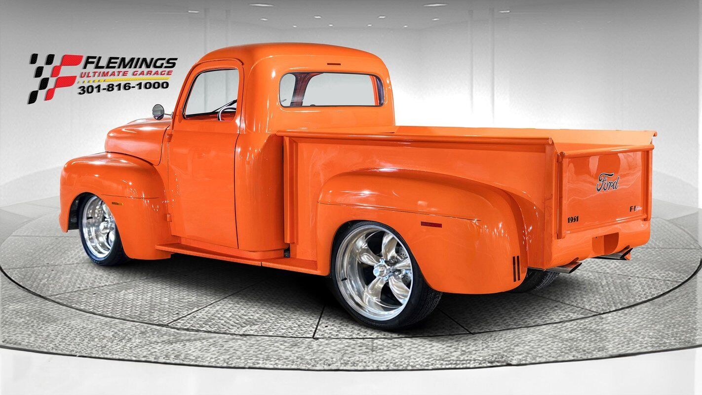 Ford-F-100-Pickup-1951-Orange-0-2