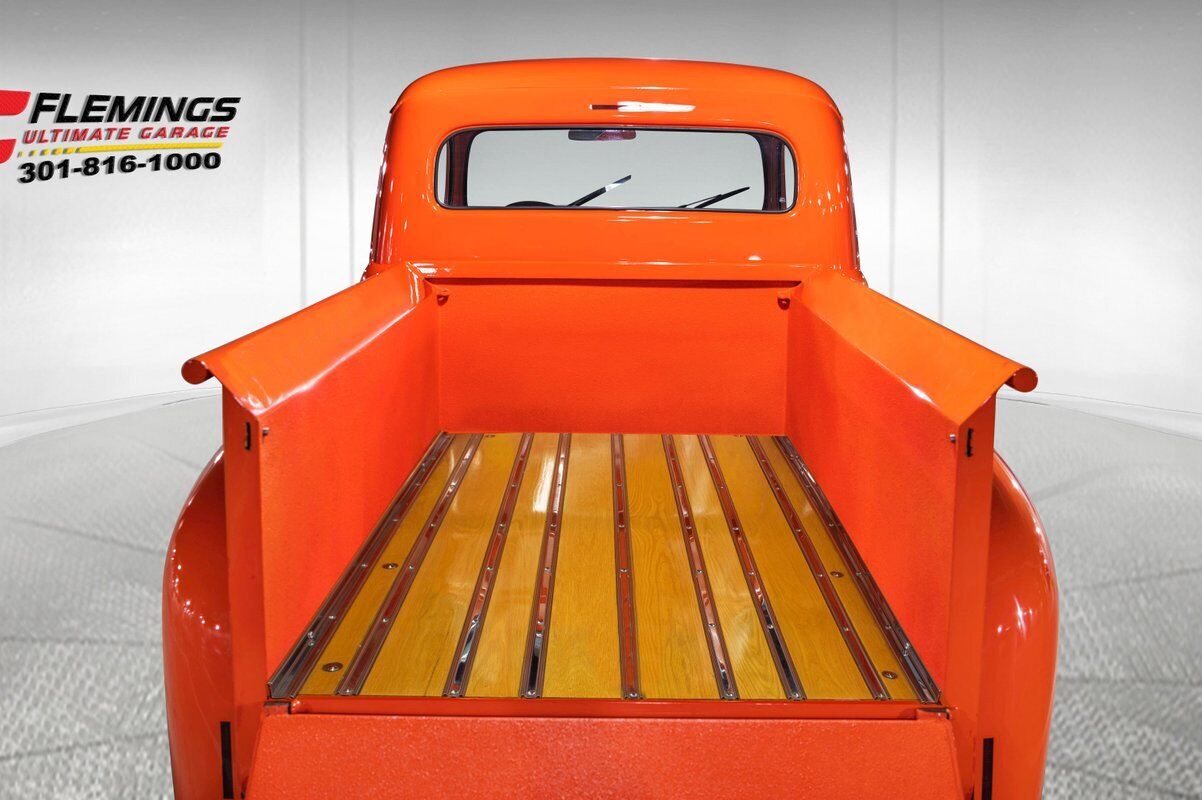 Ford-F-100-Pickup-1951-Orange-0-5