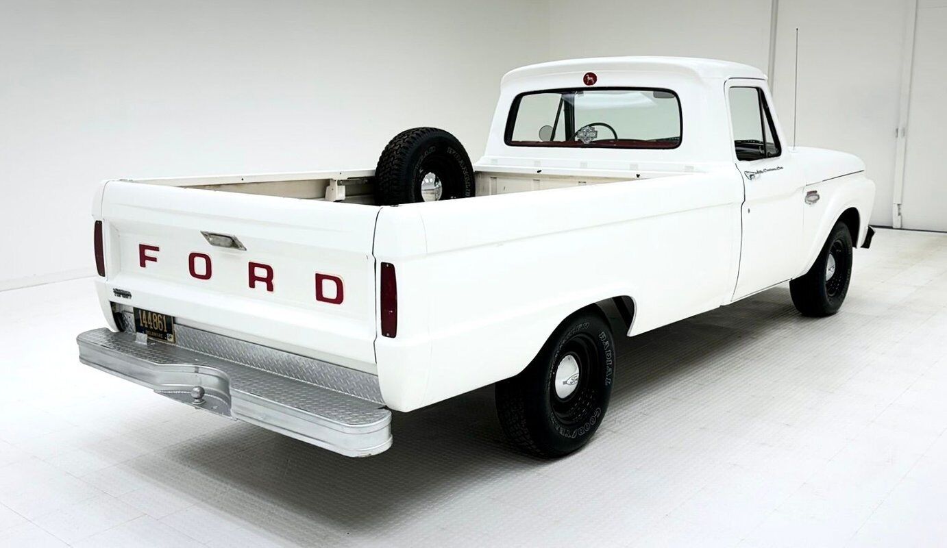 Ford-F-100-Pickup-1966-White-Black-483-4