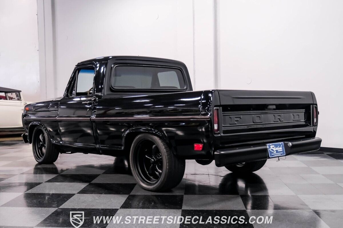 Ford-F-100-Pickup-1968-Black-Black-3739-9