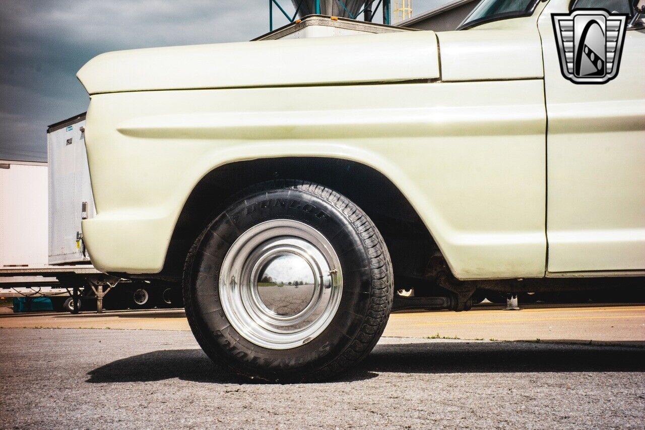 Ford-F-100-Pickup-1969-Cream-Turquoise-Vinyl-2414-7