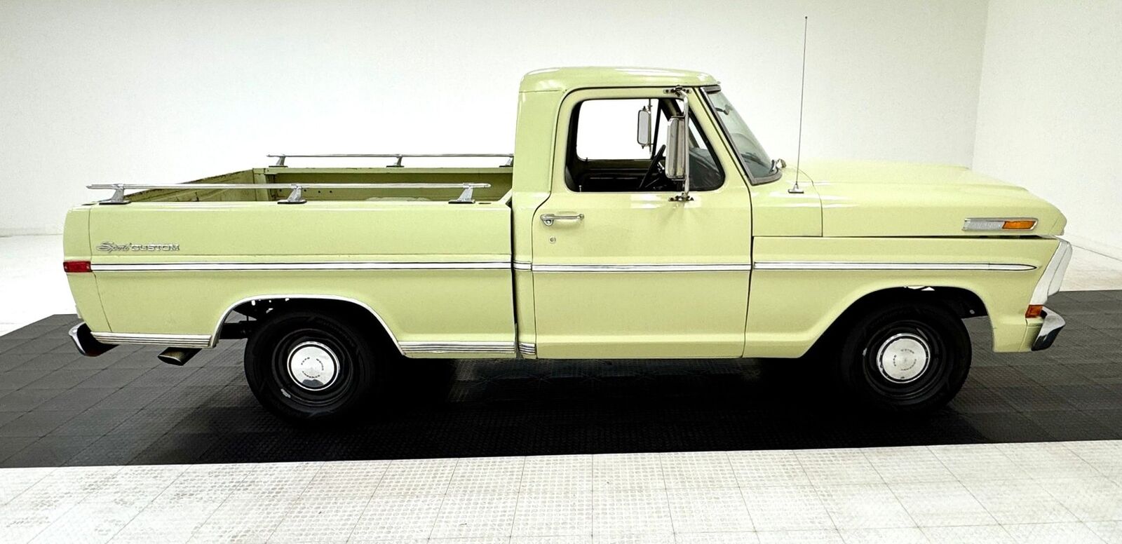 Ford-F-100-Pickup-1970-New-Lime-Green-5655-5