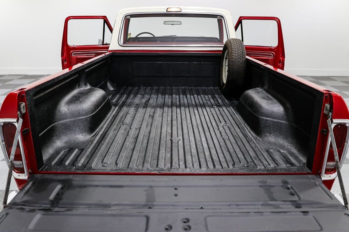 Ford-F-100-Pickup-1973-Red-Red-46328-19