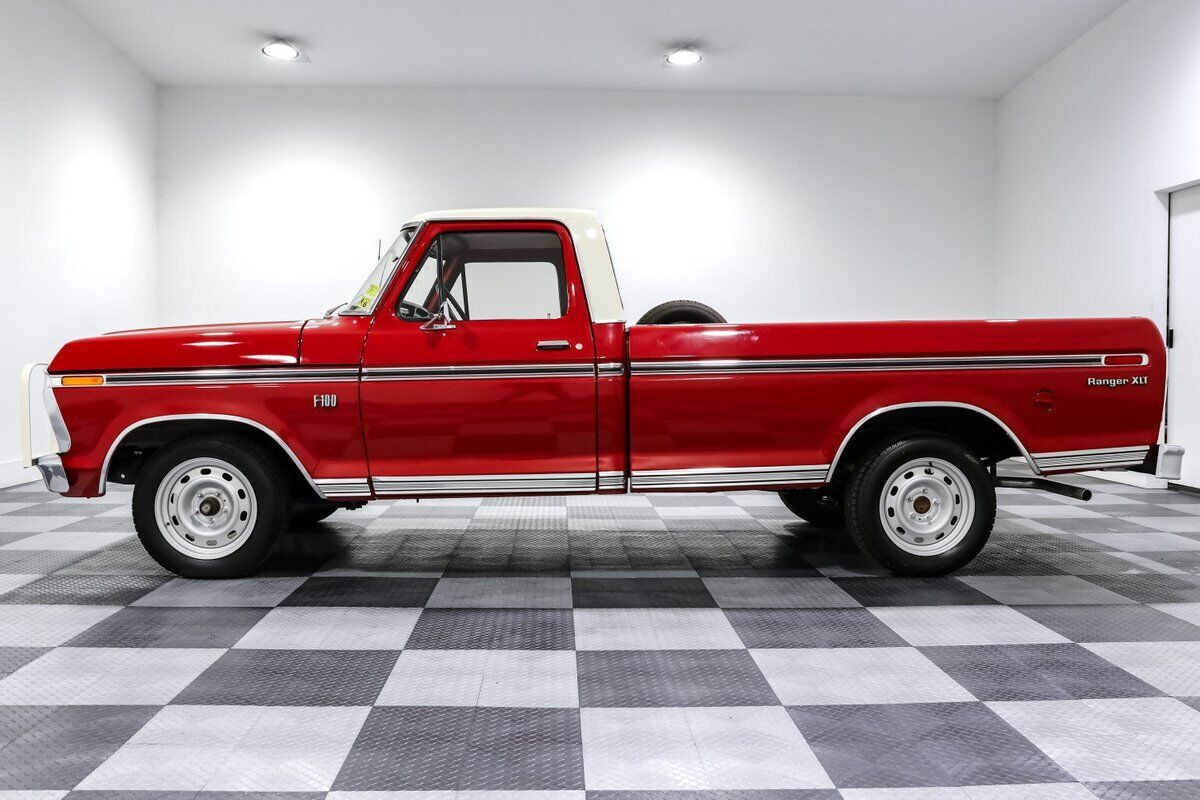 Ford-F-100-Pickup-1973-Red-Red-46328-4