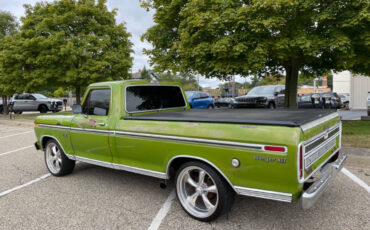 Ford-F-100-Pickup-1974-Green-Black-102275-3