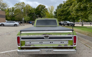 Ford-F-100-Pickup-1974-Green-Black-102275-4