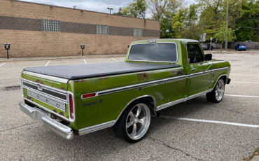 Ford-F-100-Pickup-1974-Green-Black-102275-5