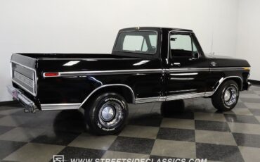 Ford-F-100-Pickup-1978-Black-Black-20040-11