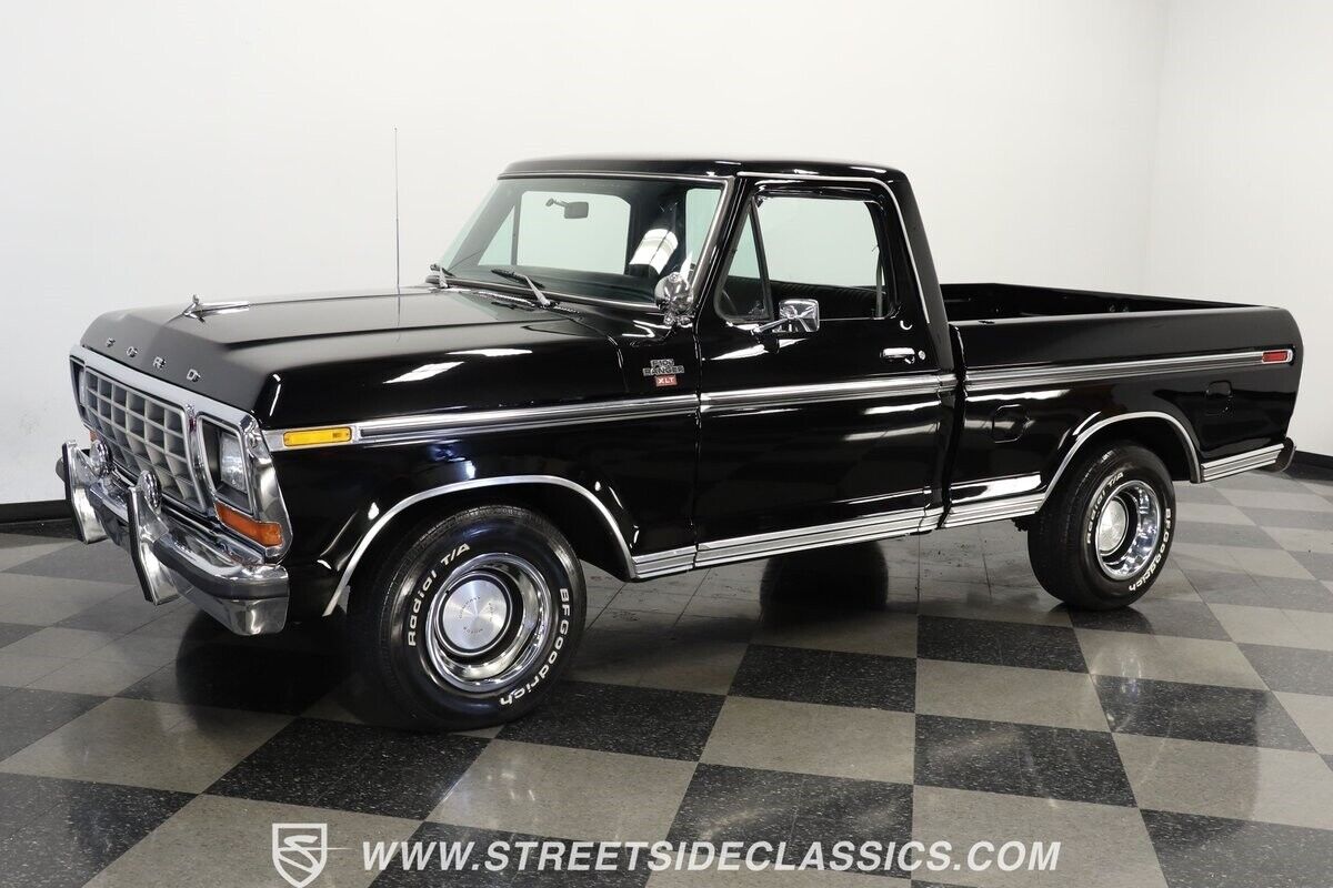 Ford-F-100-Pickup-1978-Black-Black-20040-5