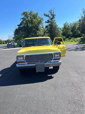 Ford-F-100-Pickup-1979-Yellow-Brown-148328-1