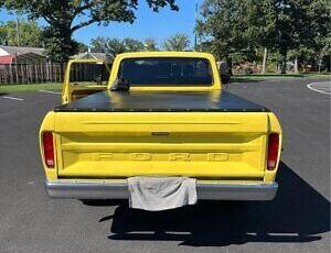 Ford-F-100-Pickup-1979-Yellow-Brown-148328-2