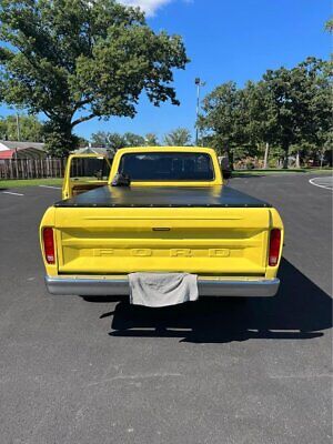 Ford-F-100-Pickup-1979-Yellow-Brown-148328-2