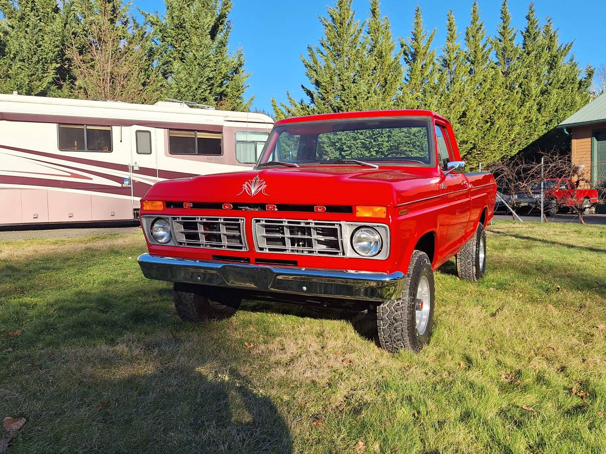 Ford-F-150-1977-red-58660-1