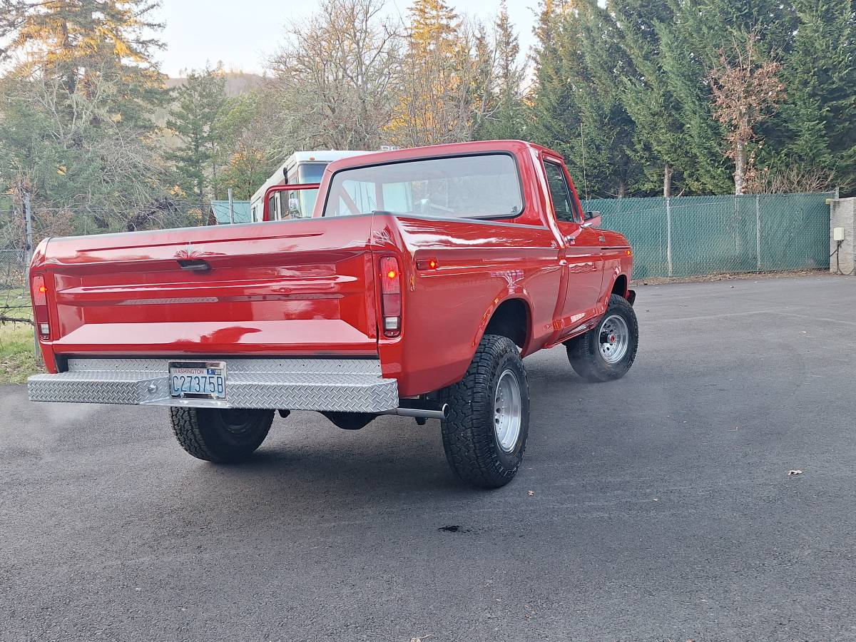 Ford-F-150-1977-red-58660-13