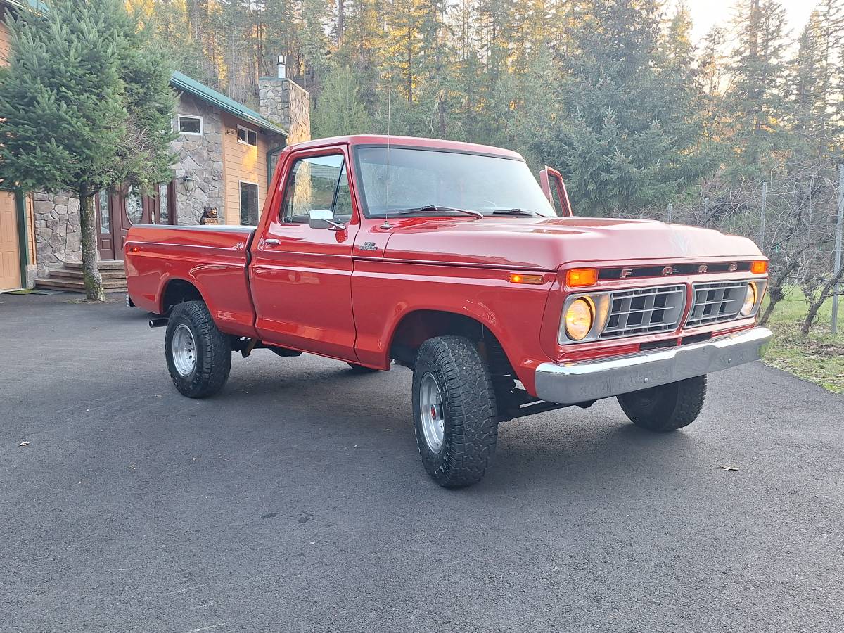 Ford-F-150-1977-red-58660-3