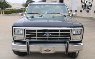 Ford-F-150-1984-Black-Tan-48076-5