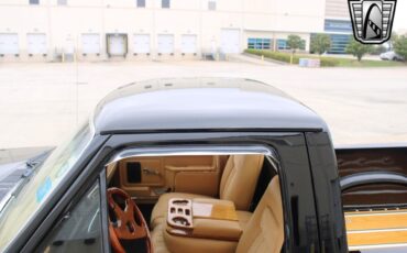 Ford-F-150-1984-Black-Tan-48076-7