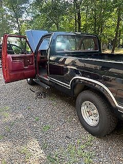 Ford-F-150-1986-Black-Red-0-1