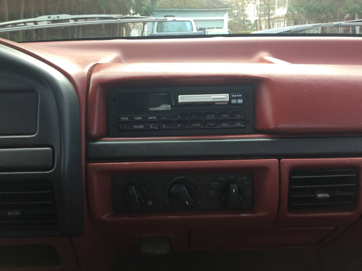 Ford-F-150-1992-380530-10