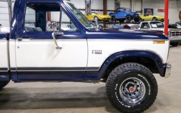 Ford-F-150-Pickup-1983-Black-Blue-80701-10