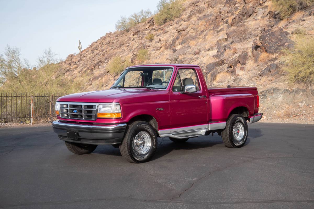 Ford-F-150-flareside-xlt-lariat-1992-custom-49091