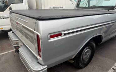 Ford-F-150-trailer-special-1978-silver-183465-8