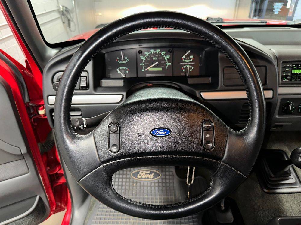 Ford-F-250-1992-red-47120-15