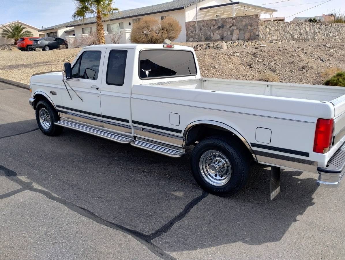 Ford-F-250-1994-white-209214-5