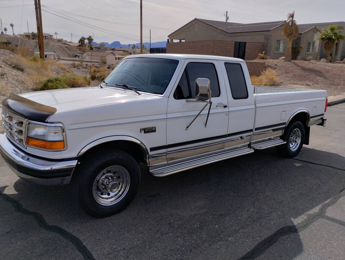 Ford-F-250-1994-white-209214