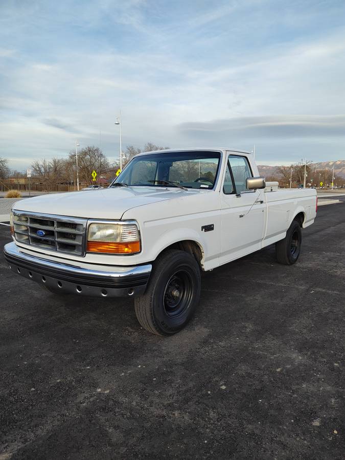 Ford-F-250-1995-white-342789-2