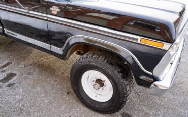 Ford-F-250-4x4-1977-black-136794-10