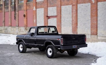 Ford-F-250-4x4-1977-black-136794-9