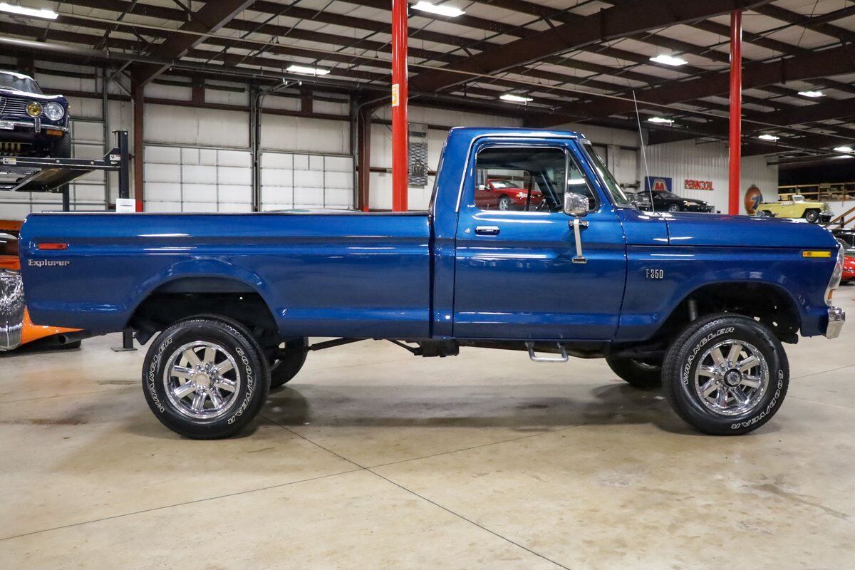 Ford-F-250-Pickup-1975-Blue-Blue-128221-9