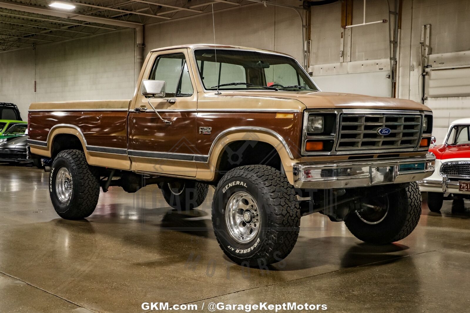 Ford-F-250-Pickup-1983-Tan-Tan-330019-11