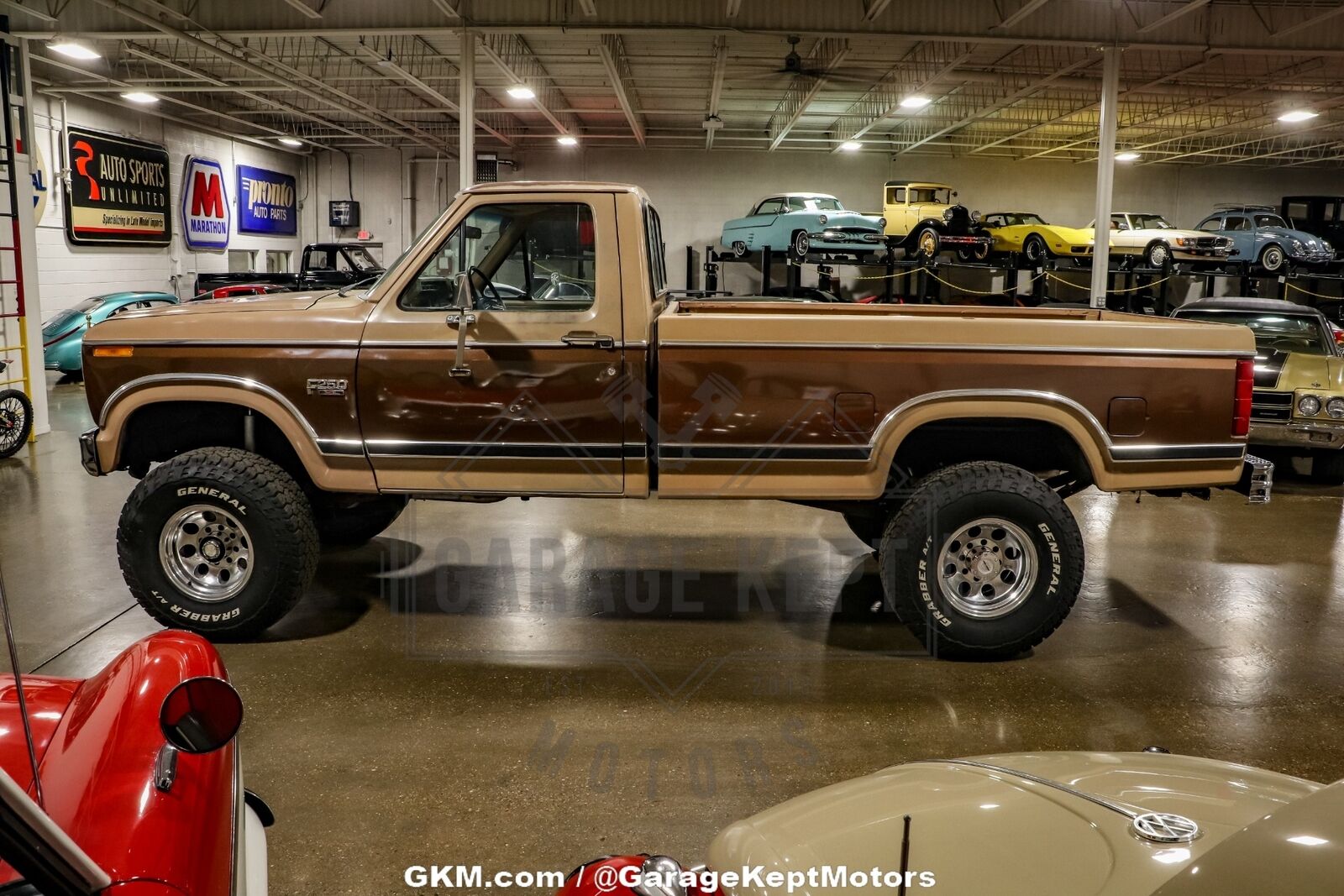 Ford-F-250-Pickup-1983-Tan-Tan-330019-4