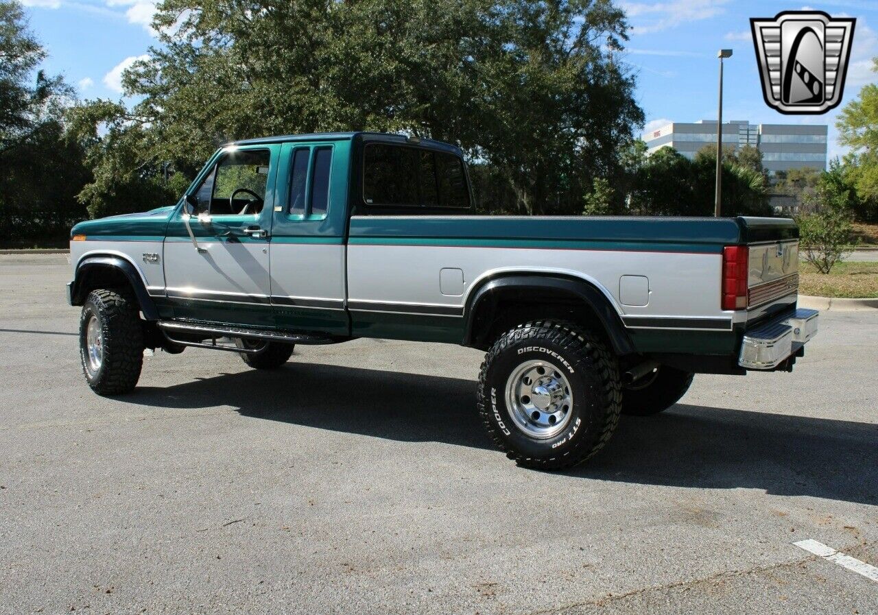 Ford-F-250-Pickup-1986-Blue-Blue-142662-5