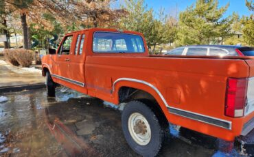 Ford-F-250-diesel-1986-red-35356-7