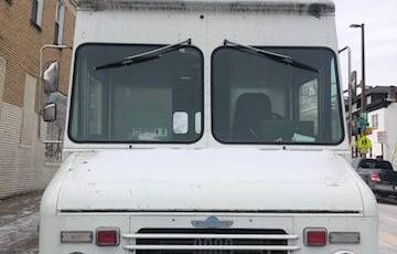 Ford-F-590-commercial-vehicle-diesel-1992-white-16850-1