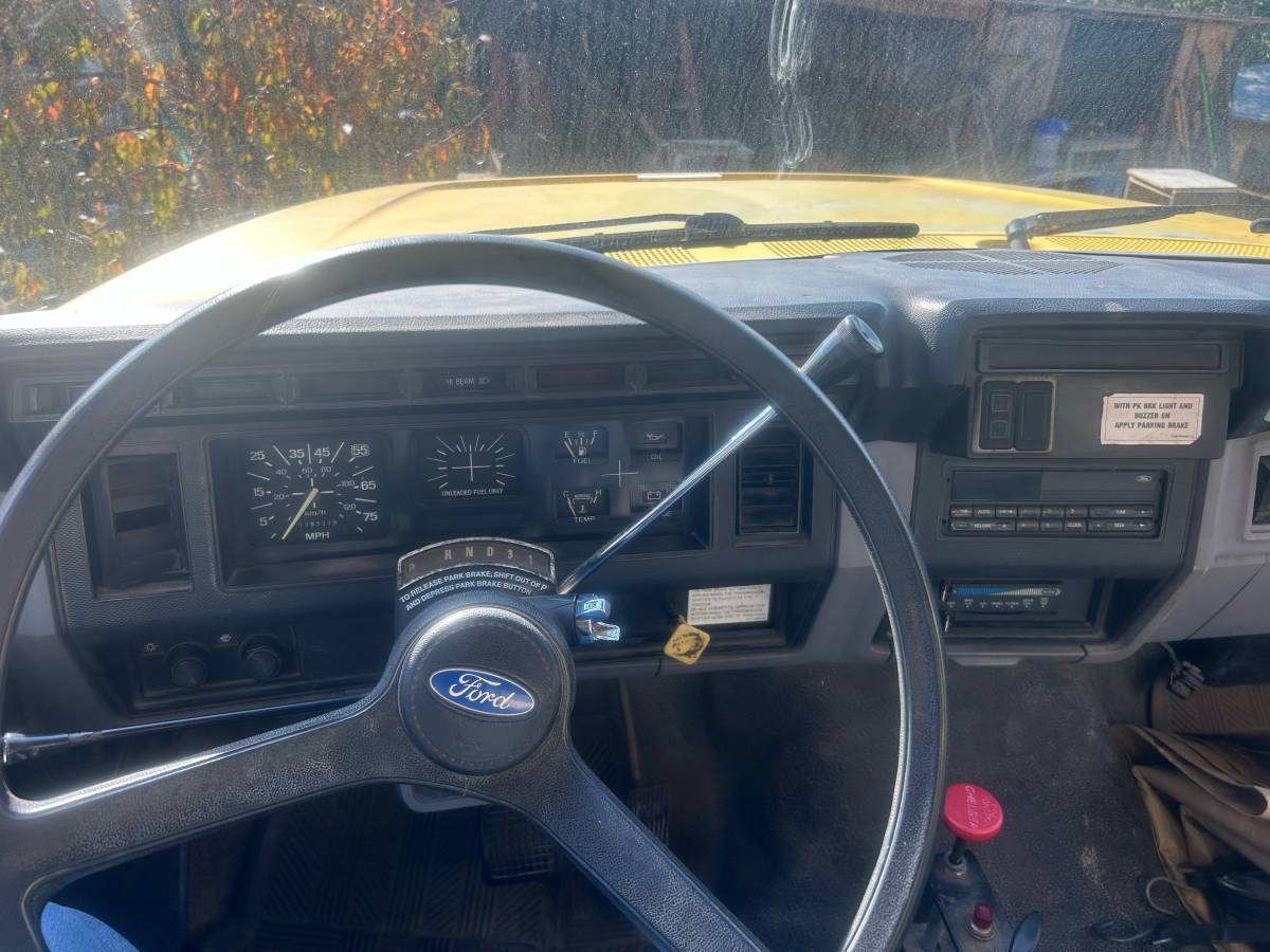 Ford-F-700-1995-yellow-287005-5