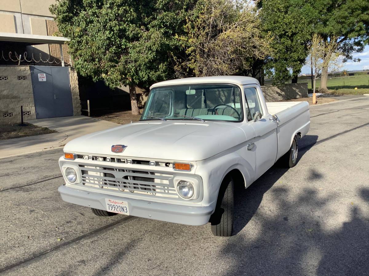 Ford-F100-1966-white-20921-4