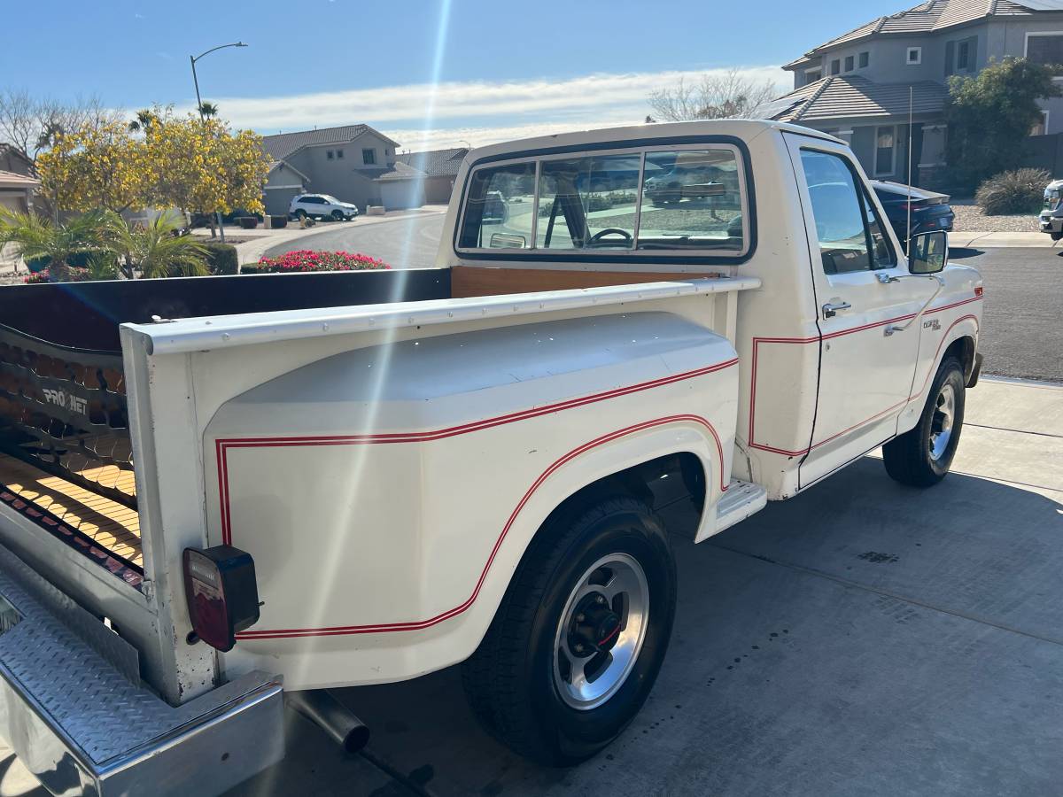 Ford-F150-1981-white-1986-4